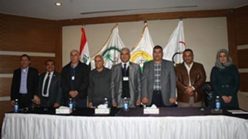 انتخاب هيئتين إداريتين جديدتين لإتحادي التنس والثلاثي