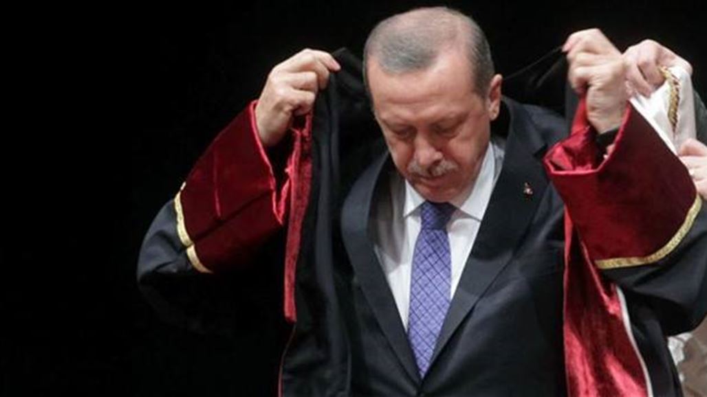 نيران فضيحة الفساد تقترب من عائلة أردوغان