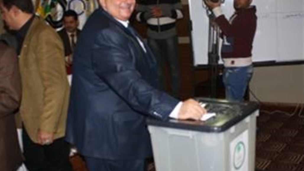 بشار مصطفى يفوز بولاية جديدة لاتحاد الملاكمة