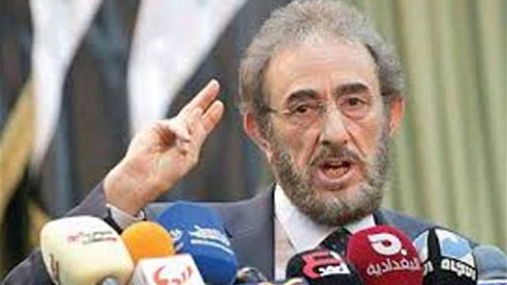 وزير الدفاع يهدد من الانبار باستهداف أي بيت أو مسجد يأوي المسلحين