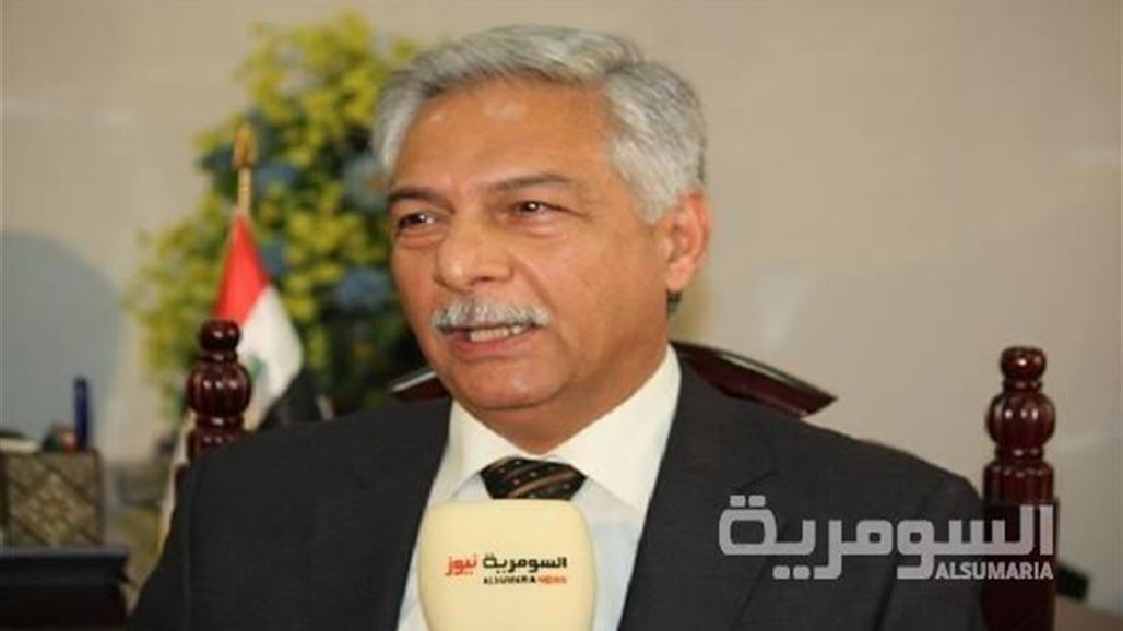 النفط توقع بالأحرف الاولى مع اكسون موبيل لتخفيض انتاج الذروة لحقل غرب القرنة /1