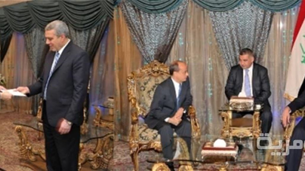 العراق يتسلم أوراق اعتماد سفراء ثلاث دول