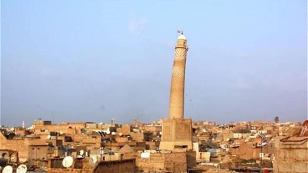 تحذيرات من سقوط منارة الحدباء المائلة في الموصل
