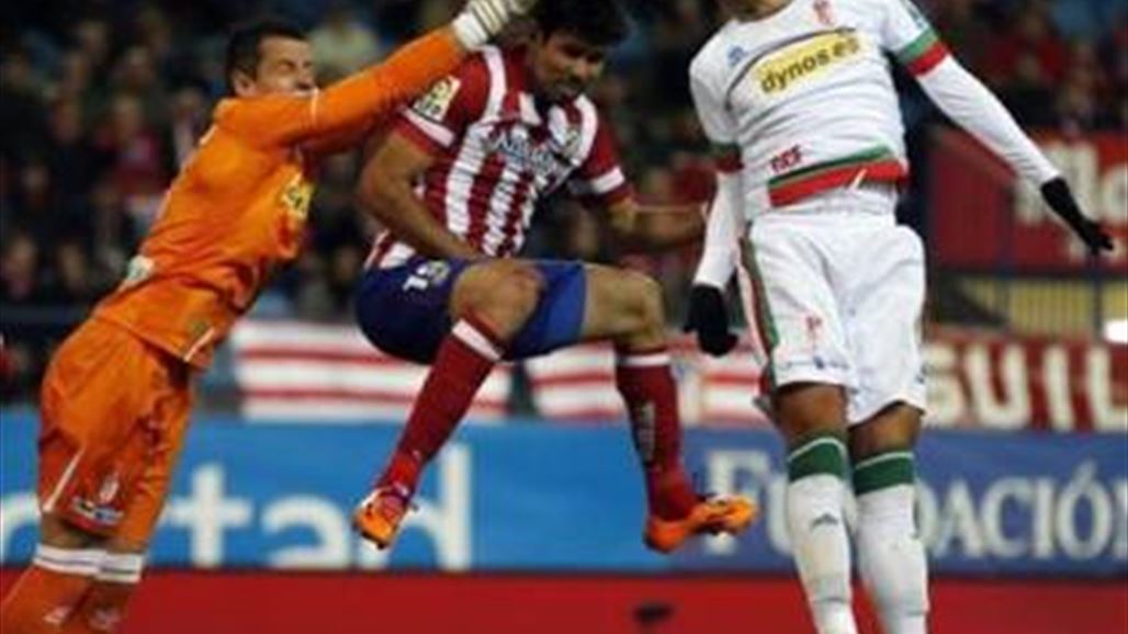 ريال مدريد يتعثر وبرشلونة يتحضر وأتلتيكو يتصدر في الليغا الإسباني