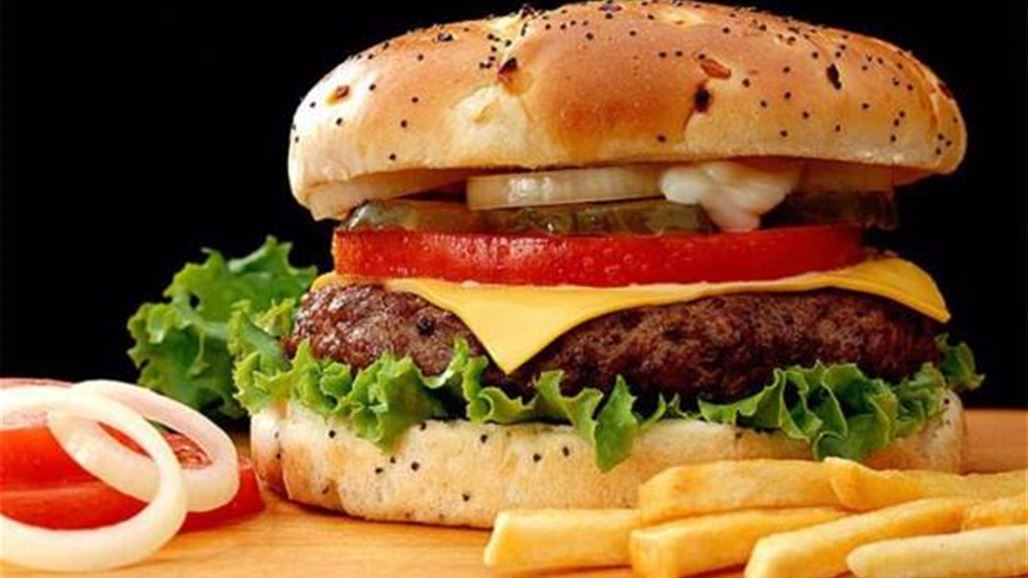 دراسة: الوجبات السريعة تولّد الكسل