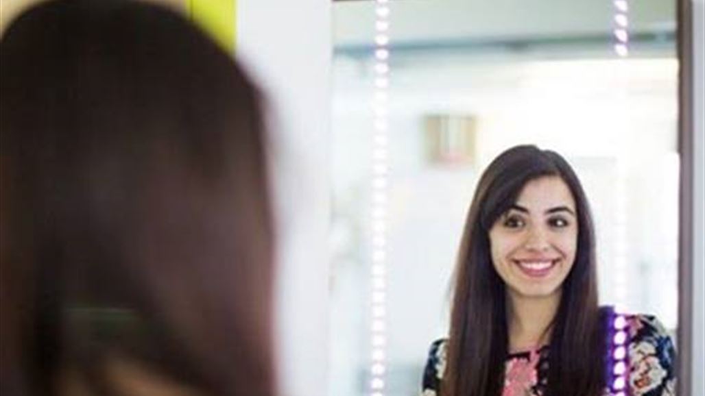 إلتقط صورة ذاتية لكَ عبر مرآة الـ"Selfie"!
