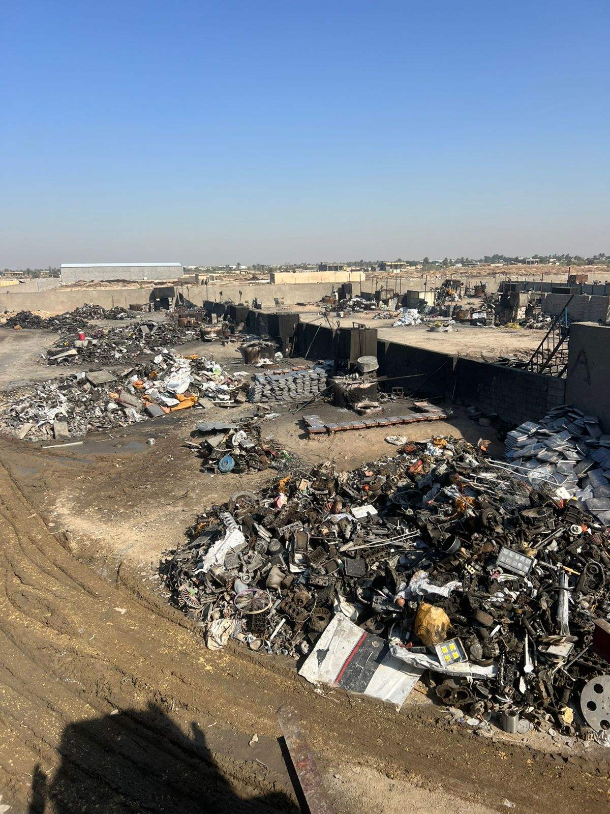 عمليات بغداد تغلق 25 موقع كور صهر المعادن جنوب شرق العاصمة