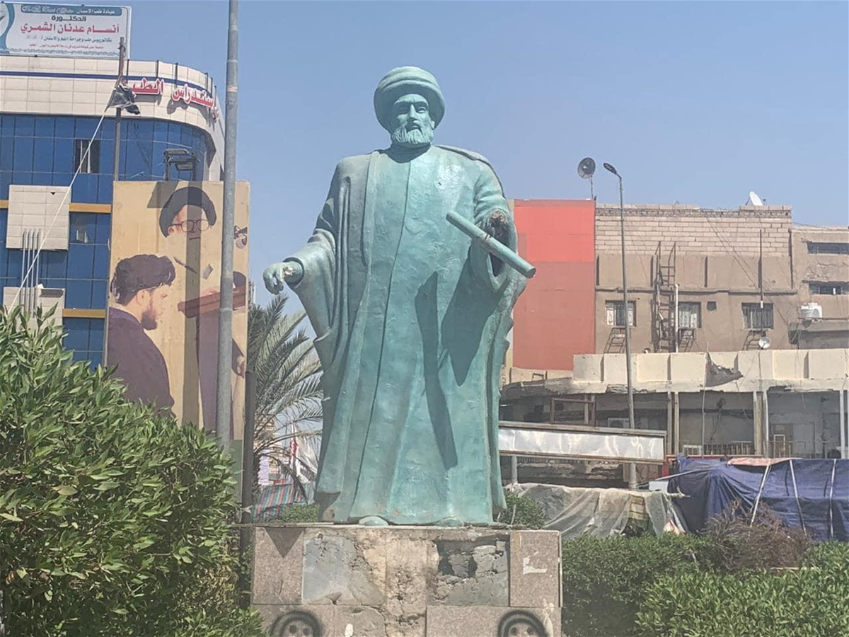 بعد تمثال تسواهن بميسان .... تخريب يطال تمثال #الحبوبي في الناصرية