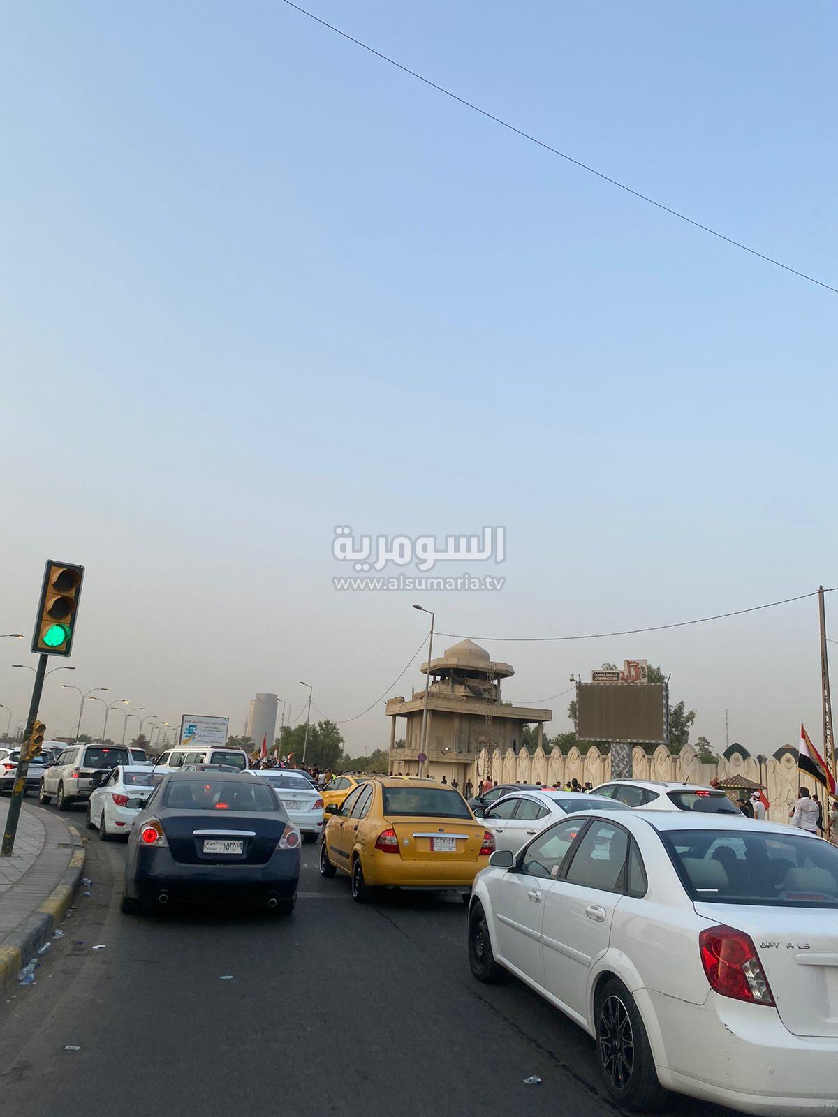 انطلاق تظاهرة في ساحة النسور ببغداد (صور+ فيديو)
