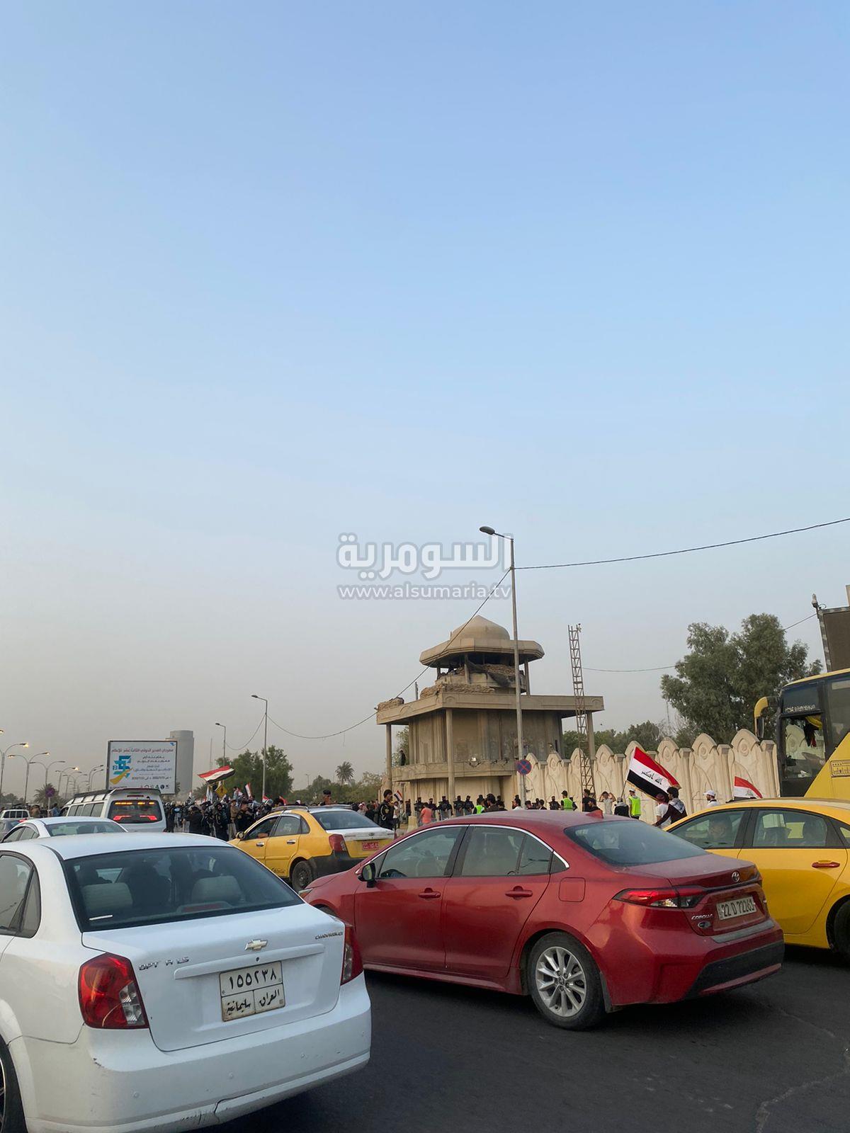 انطلاق تظاهرة في ساحة النسور ببغداد (صور+ فيديو)