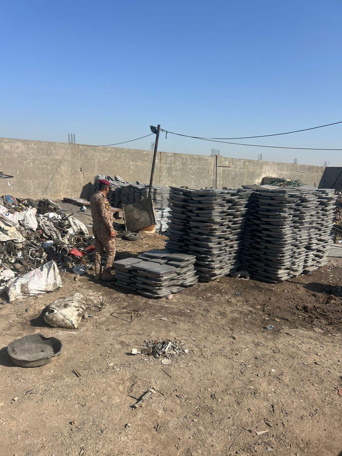 عمليات بغداد تغلق 25 موقع كور صهر المعادن جنوب شرق العاصمة