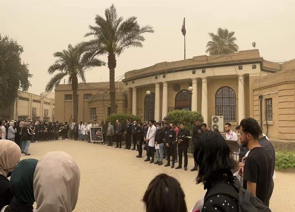 الطالبة "ريم" التي شغلت منصات التواصل الاجتماعي بعد وفاتها بنوبة قلبية الطالبة "ريم" التي شغلت منصات التواصل الاجتماعي بعد وفاتها بنوبة قلبية
