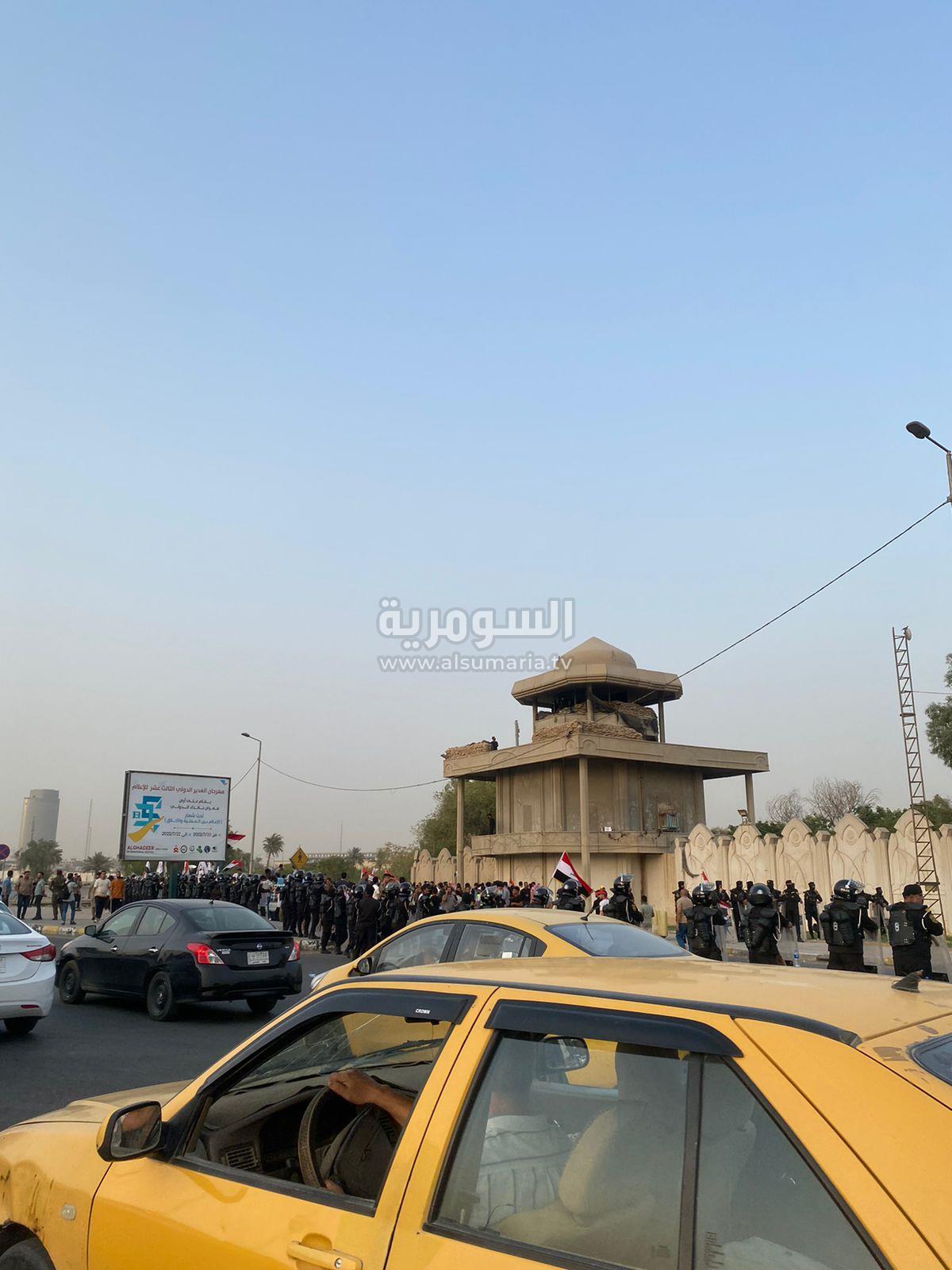 انطلاق تظاهرة في ساحة النسور ببغداد (صور+ فيديو)