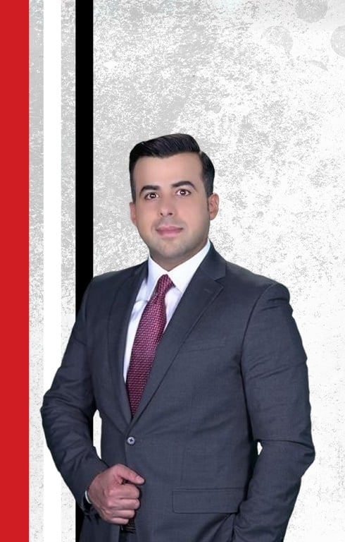 من الأخير