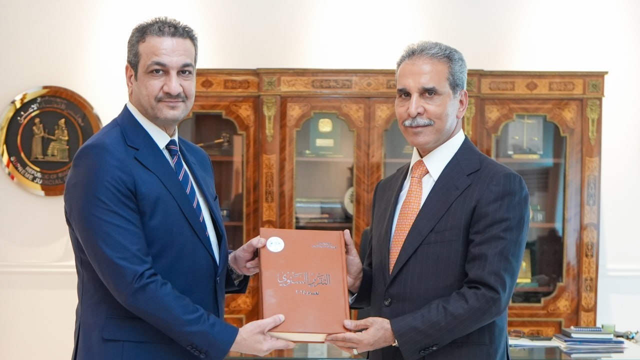 القاضي زيدان يستقبل رئيس ديوان الرقابة المالية ويتسلم التقرير السنوي لعام 2025