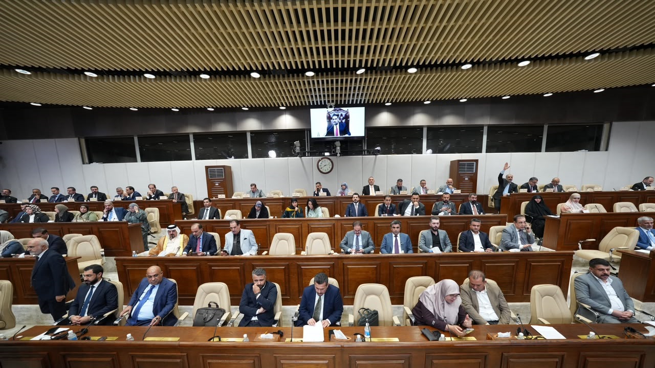 البرلمان يرفع جلسته إلى الخميس بعد إنجاز القراءة الأولى لخمسة مشاريع قوانين